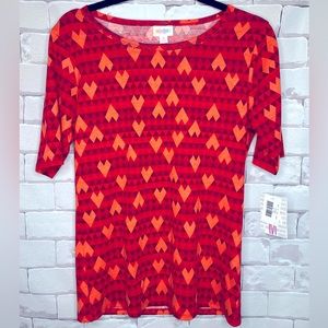 NWT LuLaRoe Gigi fitted top. Size Medium. Super cute red heart pattern.